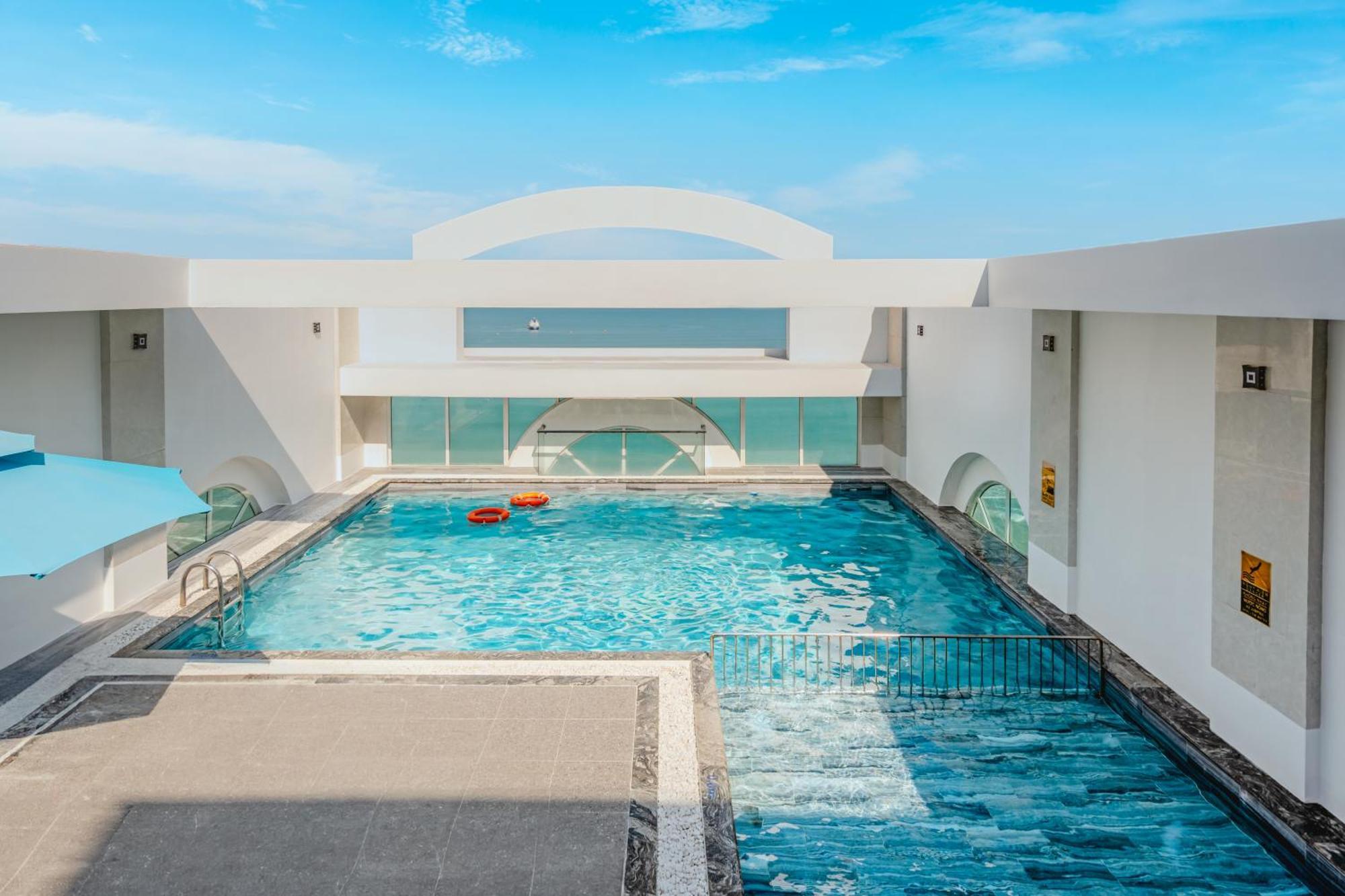 Paracel Beach Hotel Da Nang Buitenkant foto