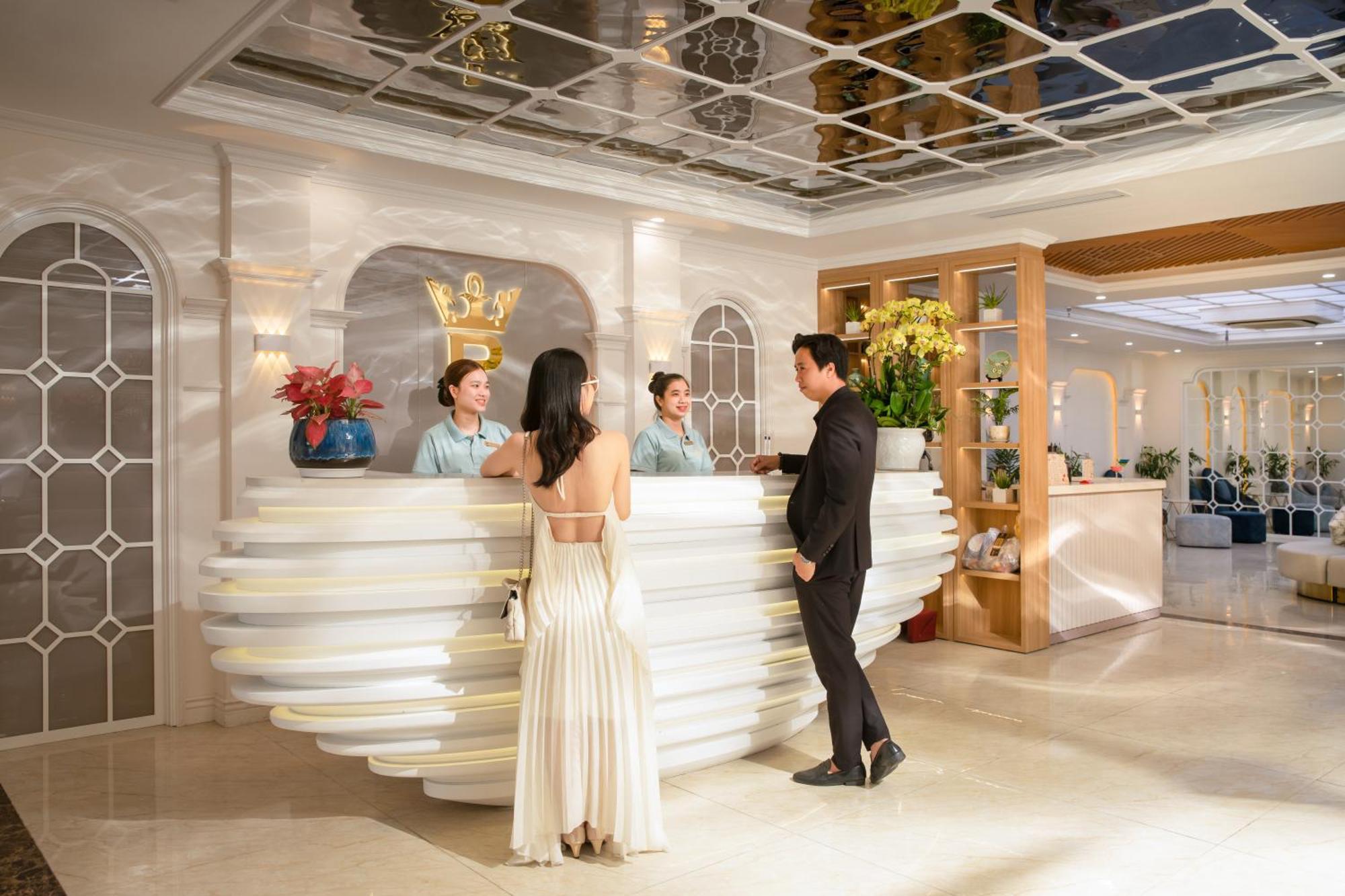 Paracel Beach Hotel Da Nang Buitenkant foto