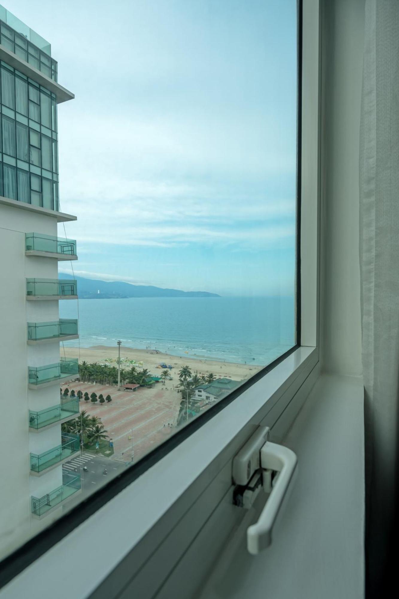 Paracel Beach Hotel Da Nang Buitenkant foto